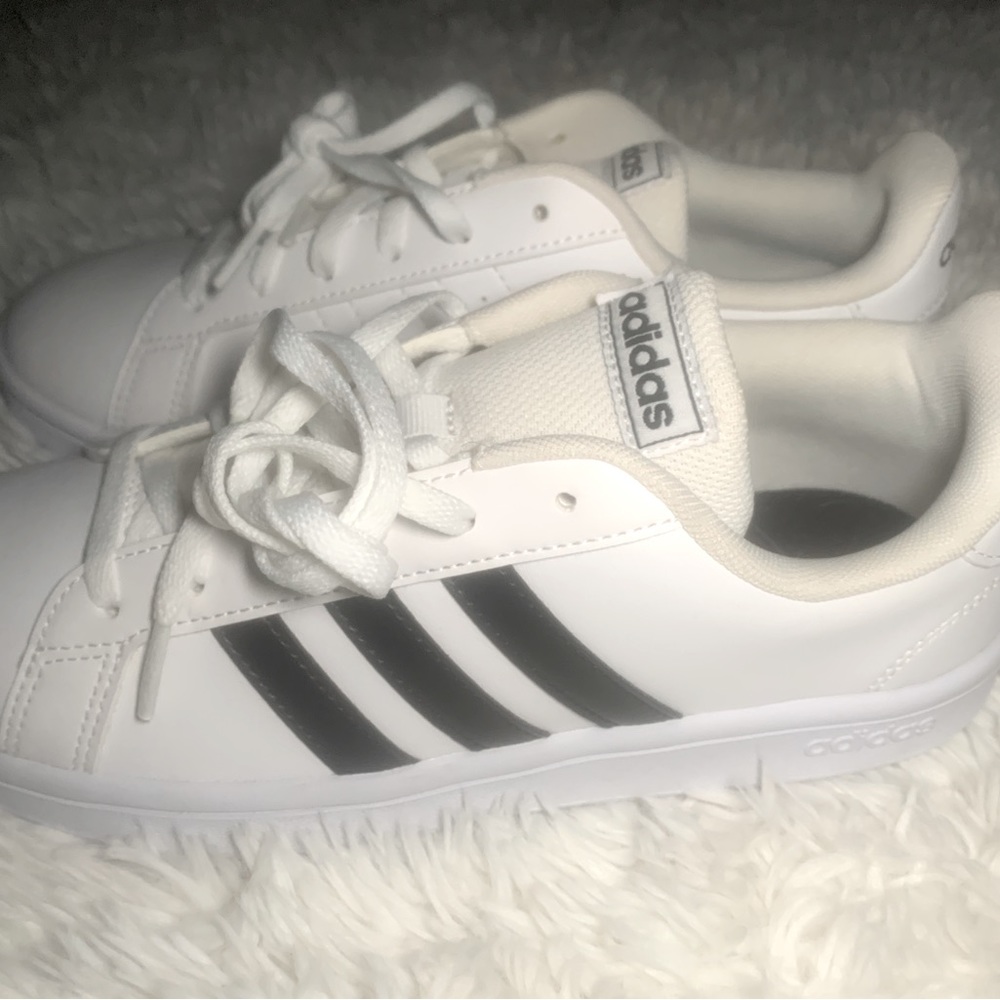 Adidas Grand Court Women’s